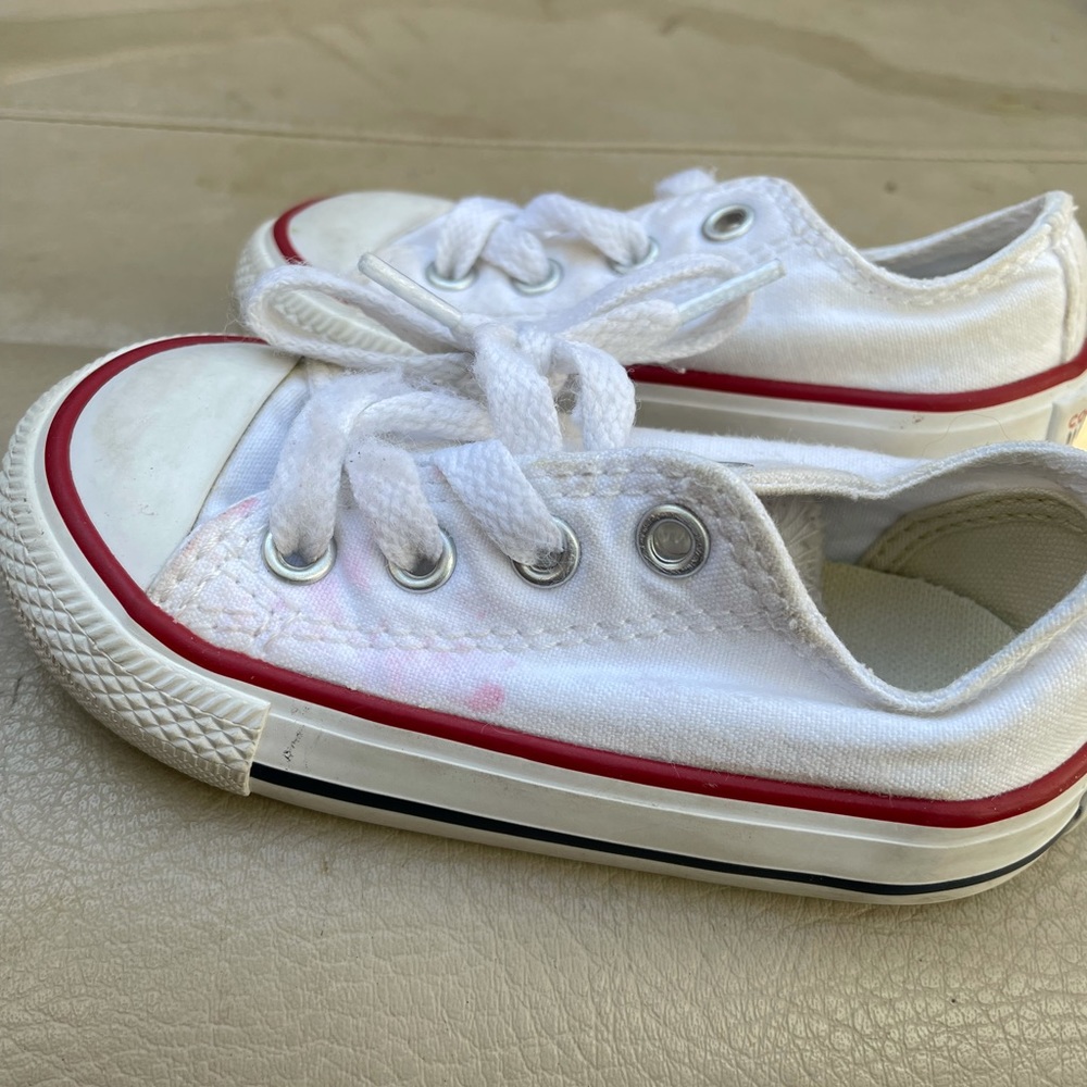 Converse All Stars baby size 5